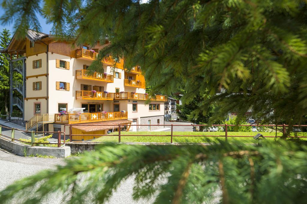 Отель Relais San Giusto Кампителло-ди-Фасса Экстерьер фото
